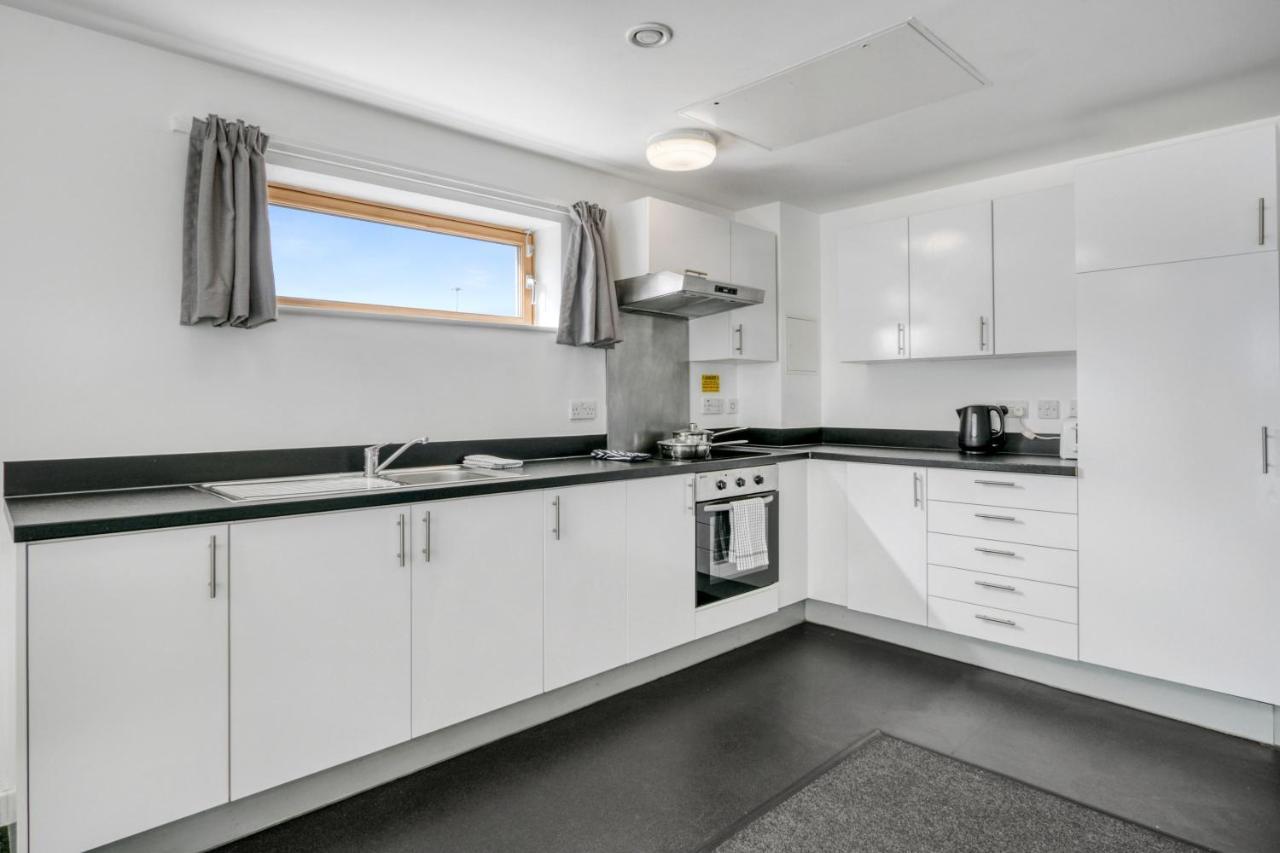 Central Single Room With Shared Kitchen In Luton Luton  Eksteriør billede
