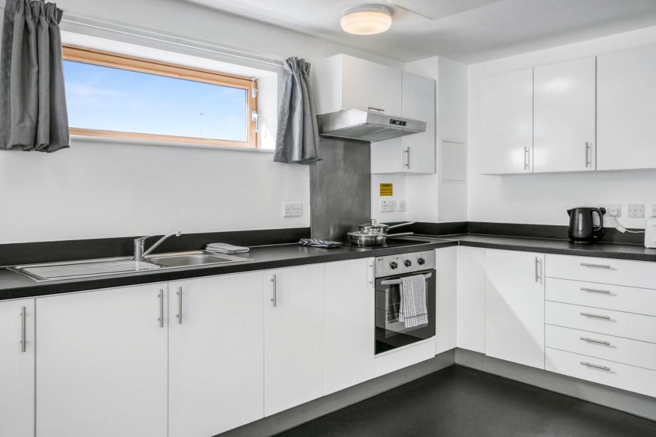 Central Single Room With Shared Kitchen In Luton Luton  Eksteriør billede